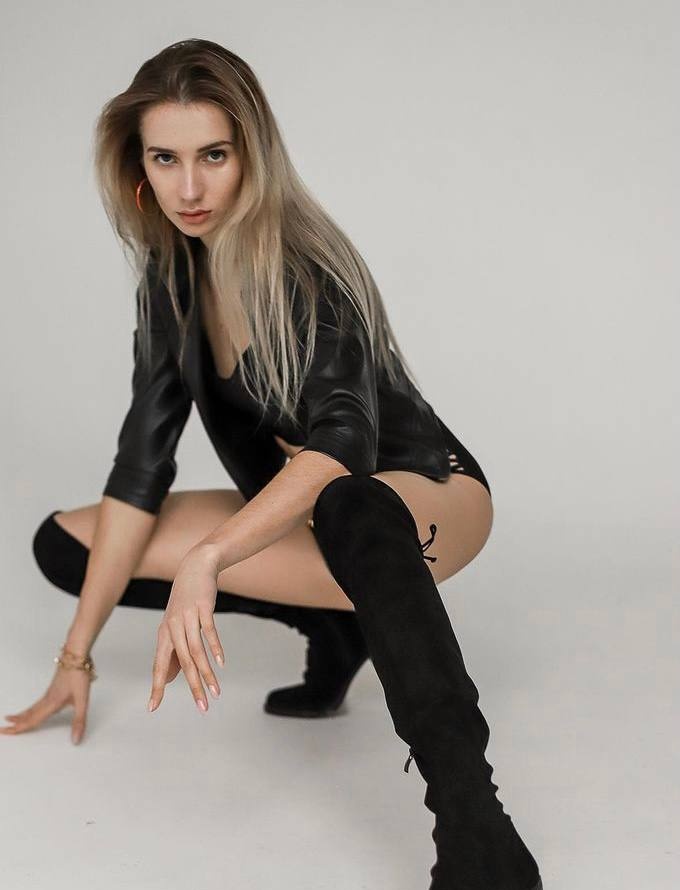 🎥 Антонина привлекальеная девушка из Молодогвардейска цена от 3000 руб