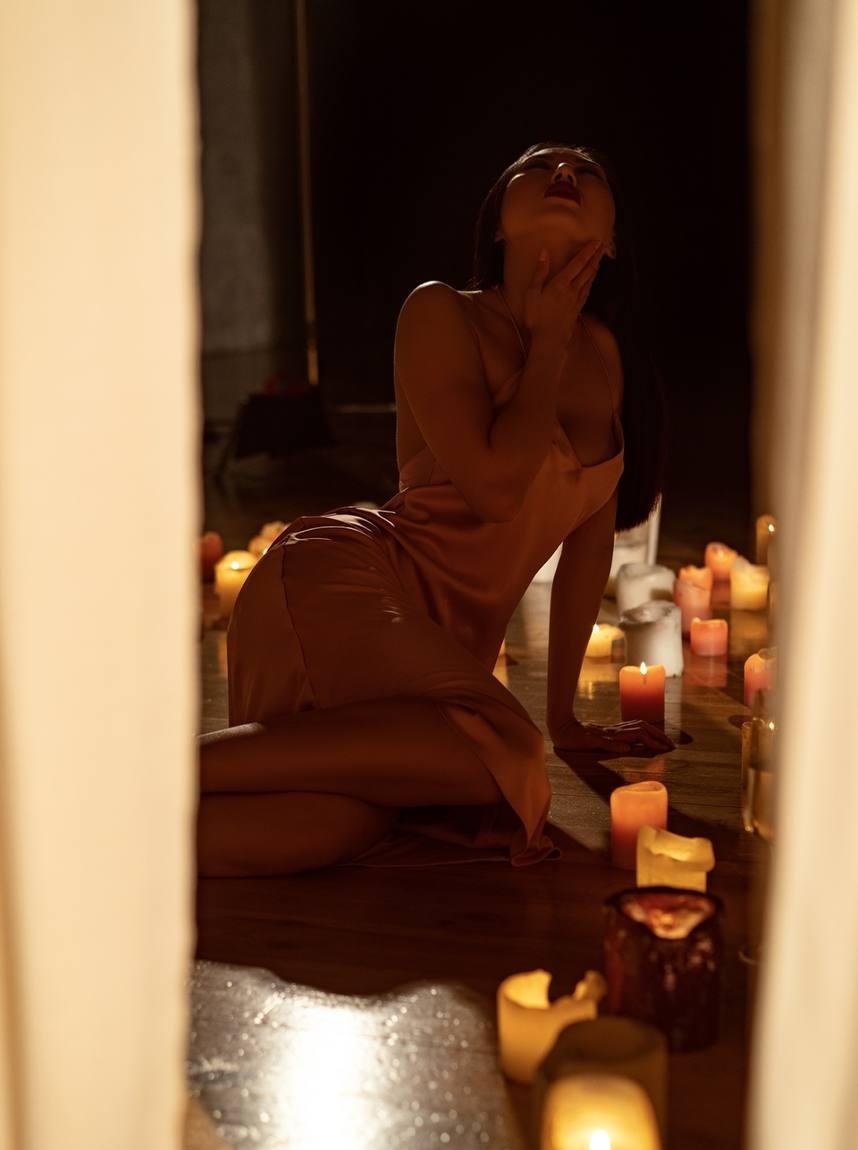 Тоня привлекальеная девушка из Молодогвардейска цена от 7000 руб