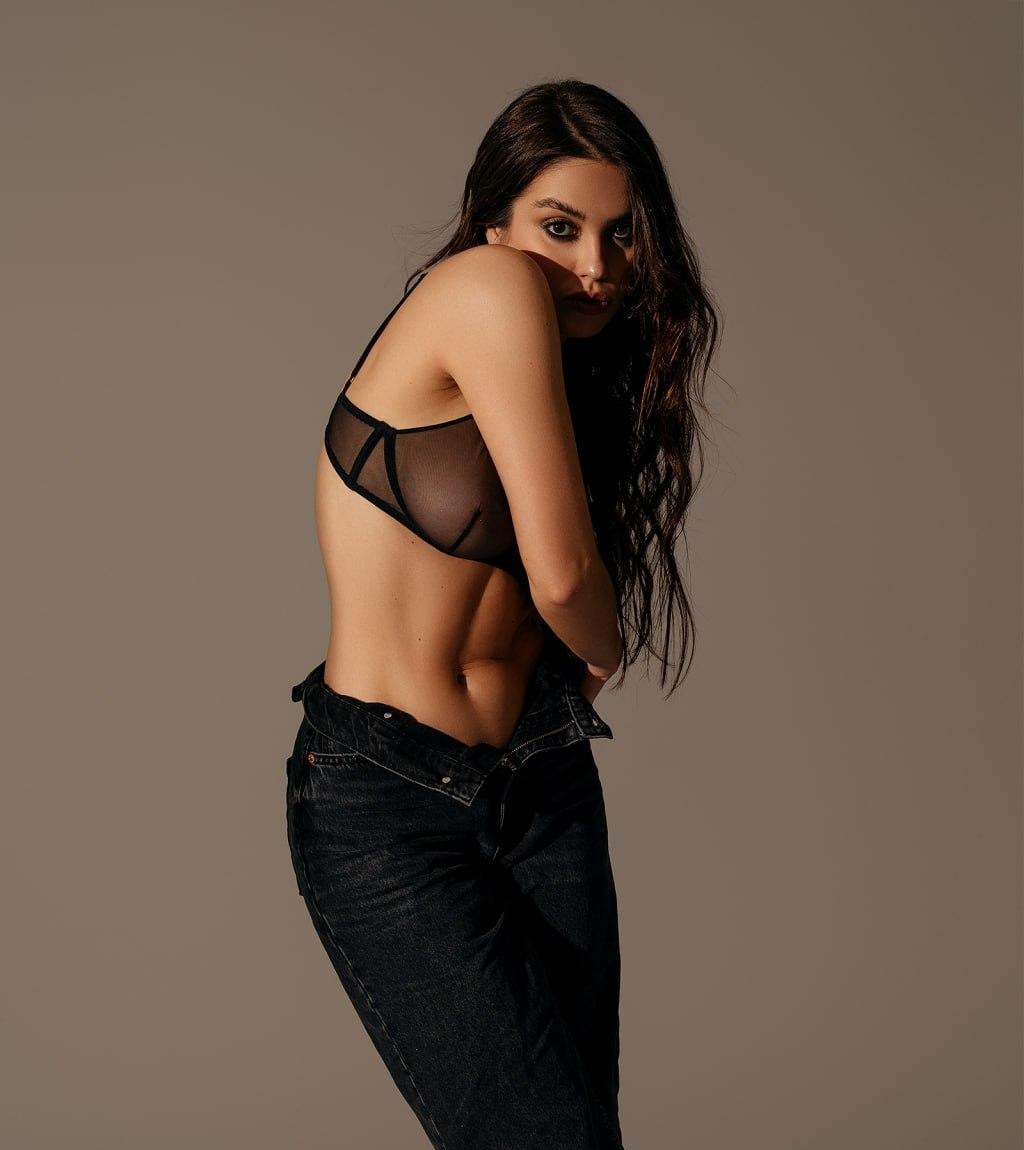 Алина привлекальеная девушка из Молодогвардейска цена от 7000 руб