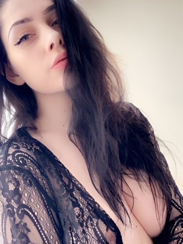 Лея привлекательная девушка из Молодогвардейска цена от 10000 руб