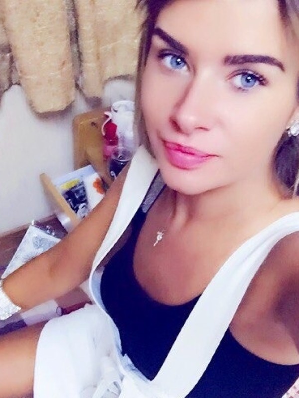 Зоя привлекательная девушка из Молодогвардейска цена от 3500 руб