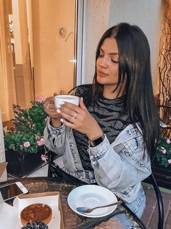 🎥 Света привлекательная девушка из Молодогвардейска цена от 4000 руб