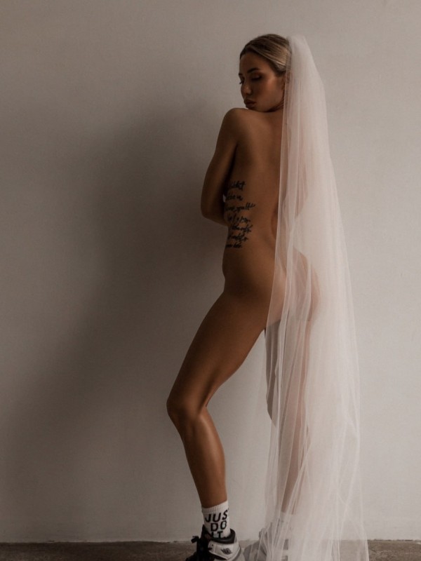 Камилла привлекательная девушка из Молодогвардейска цена от 3000 руб