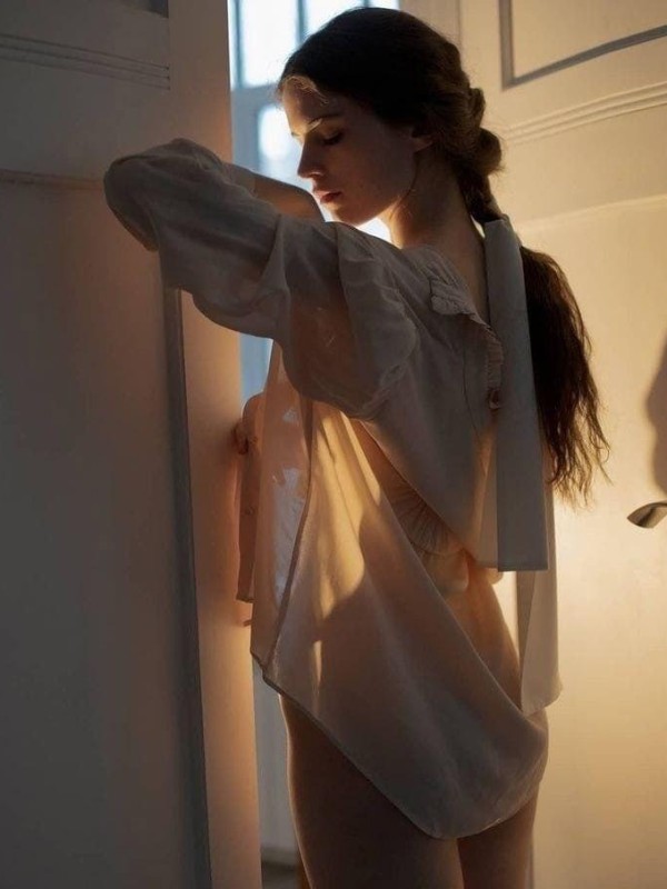 Лада привлекательная девушка из Молодогвардейска цена от 9000 руб