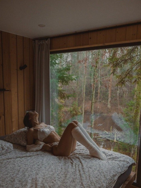 Елена привлекательная девушка из Молодогвардейска цена от 7000 руб